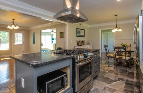 Warrington House | Star Lake Manor, Close to NAS & Downtown Pensacola