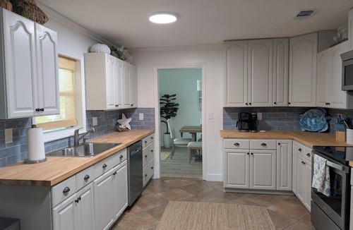 Port Orange House | Starfish Shores, the perfect location between Daytona Beach and New Smyrna