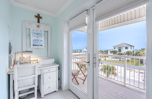 Navarre Beach House | Start booking for summer of 2026. Calendar is now open with reduced prices.