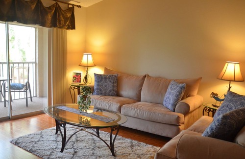 Kings Lake Condo | START PLANNING YOUR WINTER ESCAPE! Greenfield Village…walk to shops!