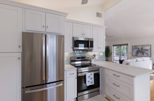 Bradenton Beach Cottage | Stay at Pine Key- A Cozy Beach Cottage Retreat!