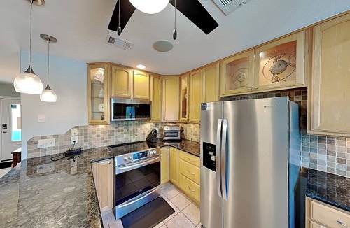Toilla Segunda House | Stay Awhile | Backyard Oasis, Private Pool, Walk to Beach