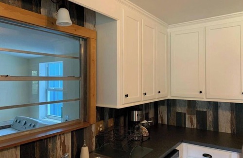Crockett Apartment | Stay 'n' Play Upstairs 2 Bedroom Apartment 1/4 mile from Houston County Lake