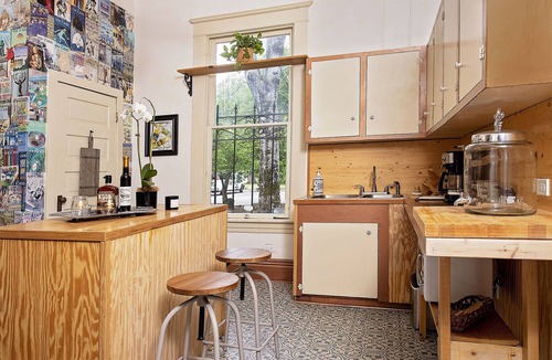 Monroe House | Stay w/Art at Garden District Gem: Neville House