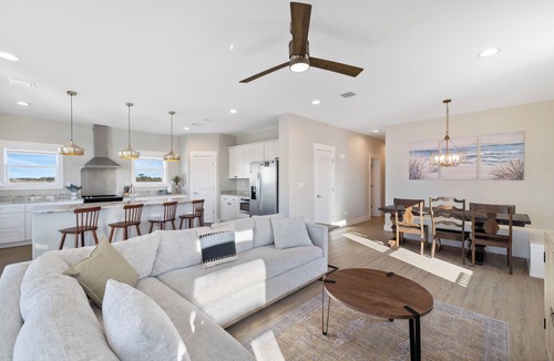 Southpointe House | Steele Away by Liquid Life