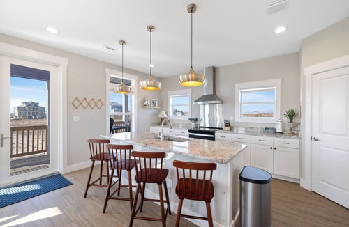 Southpointe House | Steele Away by Liquid Life