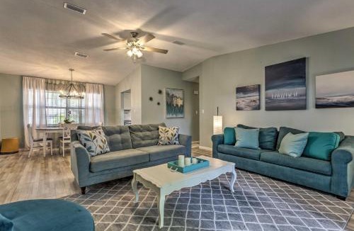 Wright House | Stellar Fort Walton Retreat about 2 Mi to Beach!