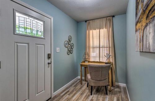 Wright House | Stellar Fort Walton Retreat about 2 Mi to Beach!