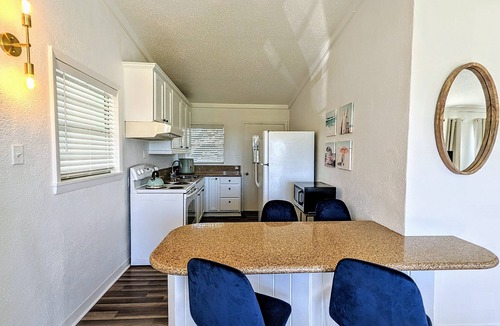 Hollywood Beach House | Steps from the Beach - Pet Friendly - Surfers Beach Cottage!