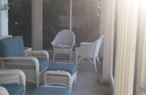 Laguna Beach Estates House | Steps to Beach - Private LakeFront House-Private Pool-Laguna/Panama City Beach