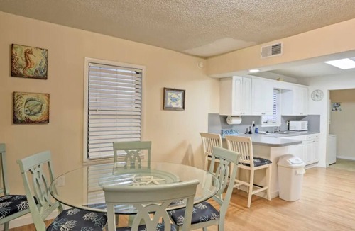 Laguna Beach House | Steps to beach|Pet friendly|Fenced yard