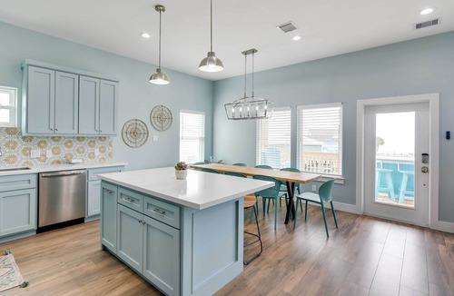 Acapulco Village House | Steps to Coast! Beach Home w/2 Decks in Galveston