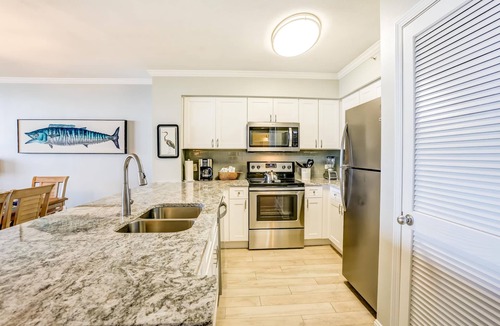 Destin Condo | Steps To The Beach & Gorgeous Gulf Views - Destin 3BR/2BA Condo Sleeps 8