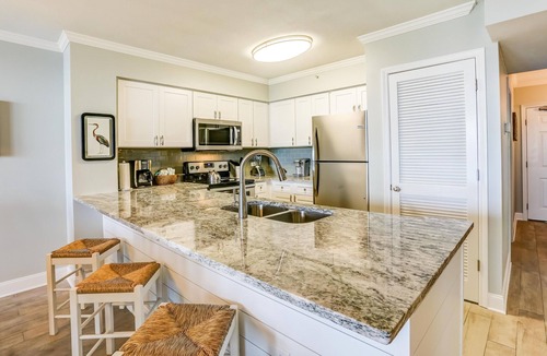 Destin Condo | Steps To The Beach & Gorgeous Gulf Views - Destin 3BR/2BA Condo Sleeps 8