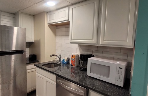 Thomas Drive Apartment | Studio 13 at the beach pcb