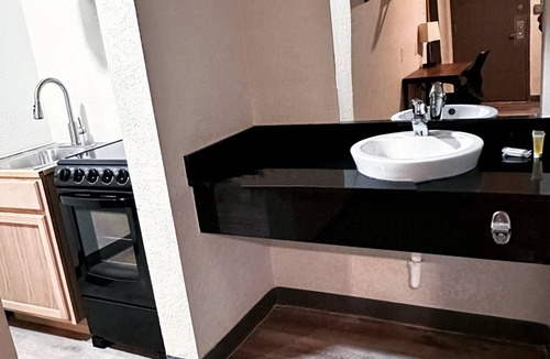 Texarkana Hotel | Studio City Suites, A Travelodge By Wyndham
