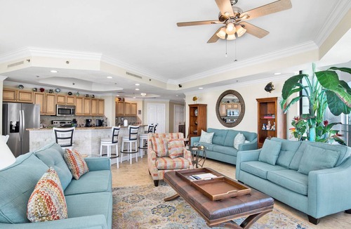 Orange Beach East Condo | Stunning Beachfront Corner 3BR @ Phoenix IX Sleeps 10 Panoramic Views & Pools