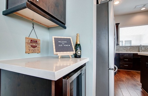 Northside House | Stunning Houston Home Near Stadiums, Downtown Views, Sleeps 12