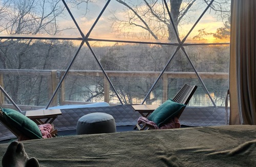 Crane Hill Apartment | Stunning Lakeside Glamping Dome