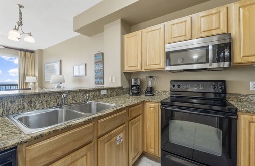 Panama City Beach Condo | STUNNING VIEWS FROM THE BALCONY! BCH SRVC INCL!