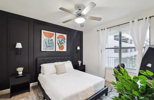 Frisco Apartment | Stylish 2B near Legacy West Wi-Fi Fitness Pool