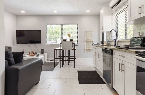 Flagler Village Apartment | #Stylish Apartment Downtown Fort Lauderdale Ideal for Long Stays!