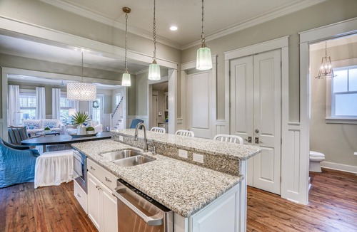 Watercolor House | Stylish Balcony and Amenities w Com Pool and Bikes