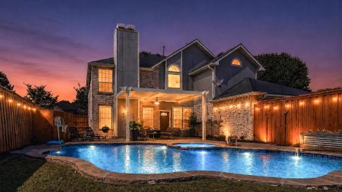 Allen House | Stylish Oasis Modern Living