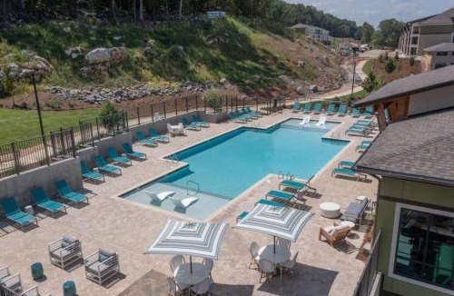 Pelham Apartment | Stylish Stay Off I-65, Pets Welcome