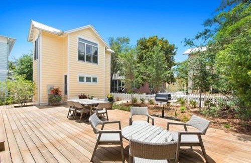 Seaside House | Sugar and Spice