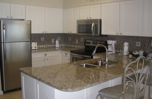 Destin Condo | SUGAR WHITE SAND! RIGHT ON THE BEACH! GREAT VIEWS! FAMILY FUN!