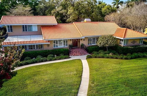 River District House | Summer Deals! 4/3.5 Heated Pool Home Close to Everything!