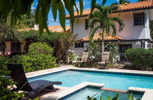 River District House | Summer Deals! 4/3.5 Heated Pool Home Close to Everything!