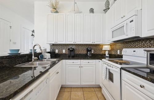 Sunnyside House | Summer Deals! Just a Short Walk to The Beach! Free Activities!
