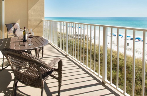 Fort Walton Beach Condo | Summerlin-Beachfront for Late Summer! 5 Star!