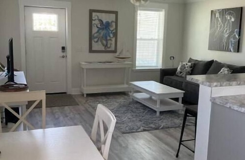 Upper Grand Lagoon House | Sun Diver is charming, close to marinas, and water sports on East end of PCB, FL