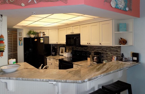 Biltmore Beach Condo | Sun, Fun, White Sand Beaches and Ocean Breezes! Do it all at The Summerhouse!