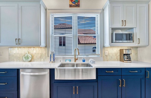 East End House | Sun Of A Sailor - Pet Friendly, Beach Front, Swimming Pool, St George Island!