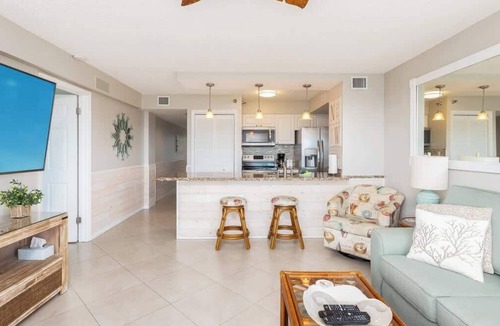 Tavernier Condo | Sunbeam Dream 2BR Oceanfront Condo in Florida Keys