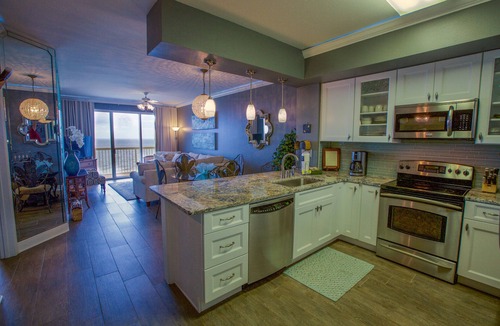 Miramar Beach Condo | Sunday-Sunday,2BR, Bunkroom, 2Full Bath's. Beach Chairs Included, 3 NITE MINIMUM