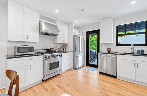 Old Northwood House | Sunny 4BR Getaway w/Pool & Private Guest Suite