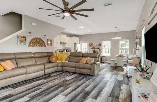 Biltmore Beach House | Sunny Daze by Emerald Coast Retreats