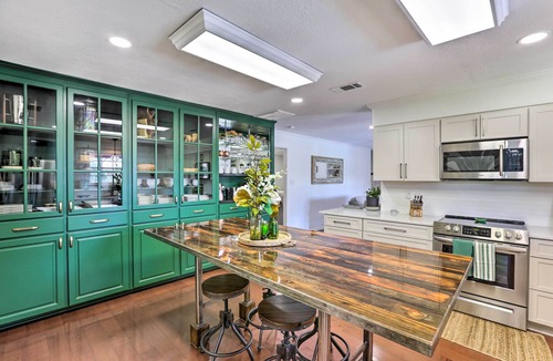 Marianna House | Sunny Florida Abode - Patio, Pool, & Fire Pit
