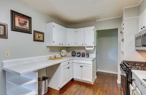 Wright House | Sunny Fort Walton Beach Vacation Rental w/Yard!