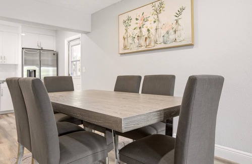 North Andrews Gardens House | Sunny Ft Lauderdale Retreat 3BR Sleeps 6 Near Beaches&Dining Patios+Free Parking