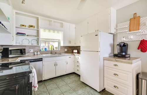 Lake Wales Cottage | Sunny Lake Wales Getaway - 1 Mi to Downtown