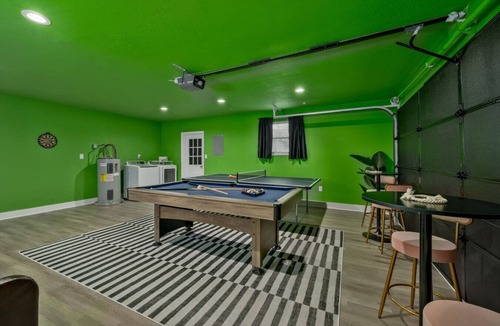 Fruitland Park House | Sunny Lakeside Retreat w/Pool + Firepit
