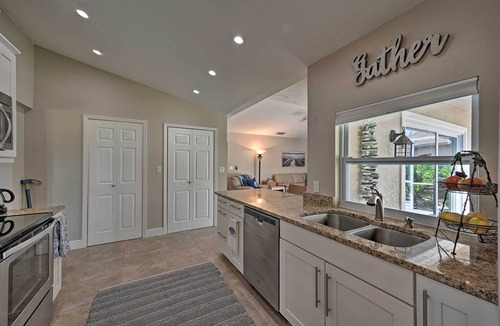 Marco Island Cottage | Sunny Marco Island Oasis < 2 Miles to Beach!