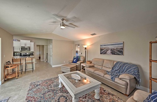 Marco Island Cottage | Sunny Marco Island Oasis < 2 Miles to Beach!