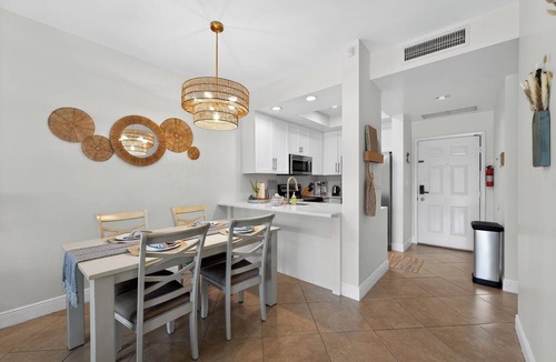 Central Naples Condo | Sunny Naples Getaway- 2BR Condo with Pool, Tennis, & Minutes to Beach